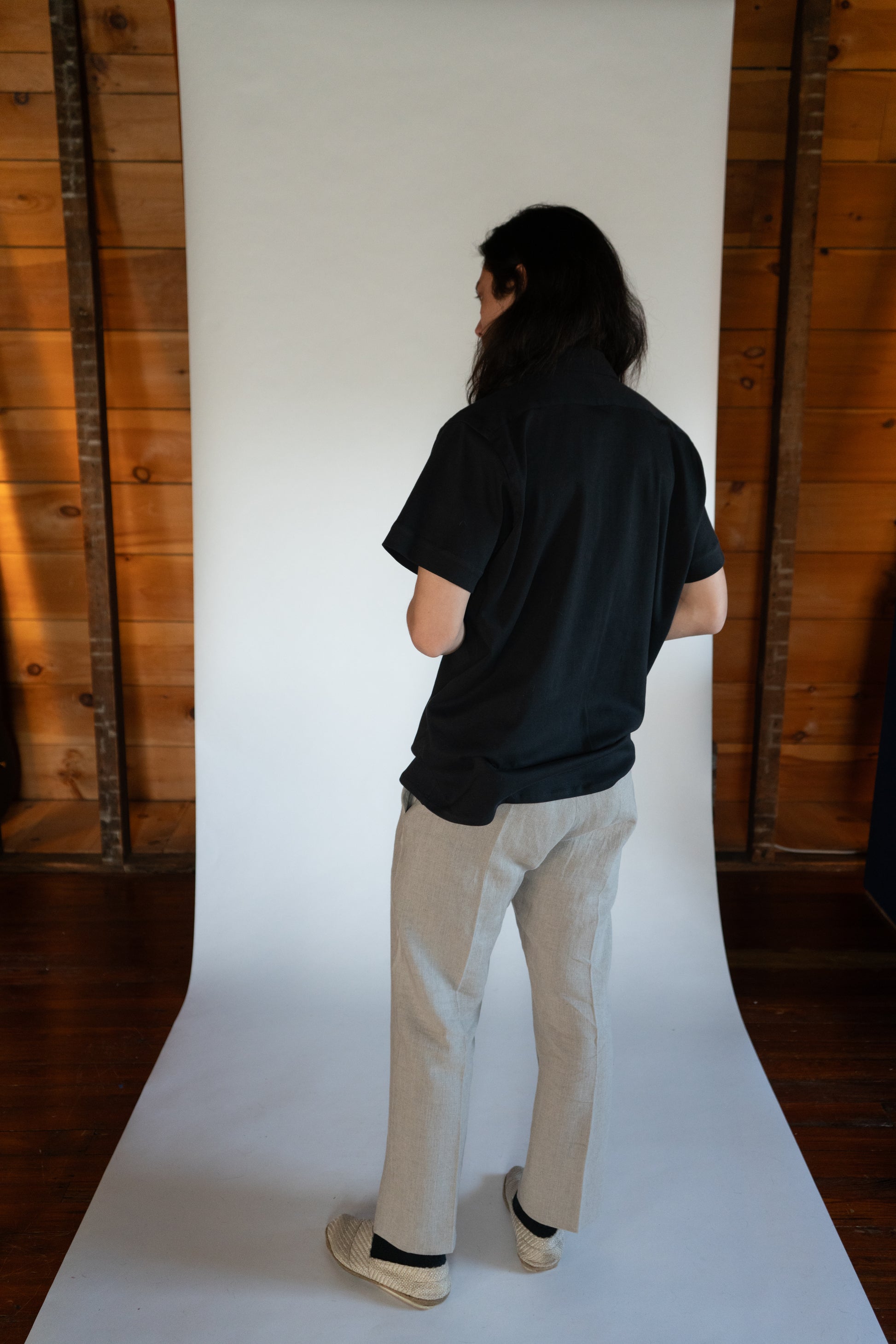 Short sleeve knit cotton button down shirt, back view