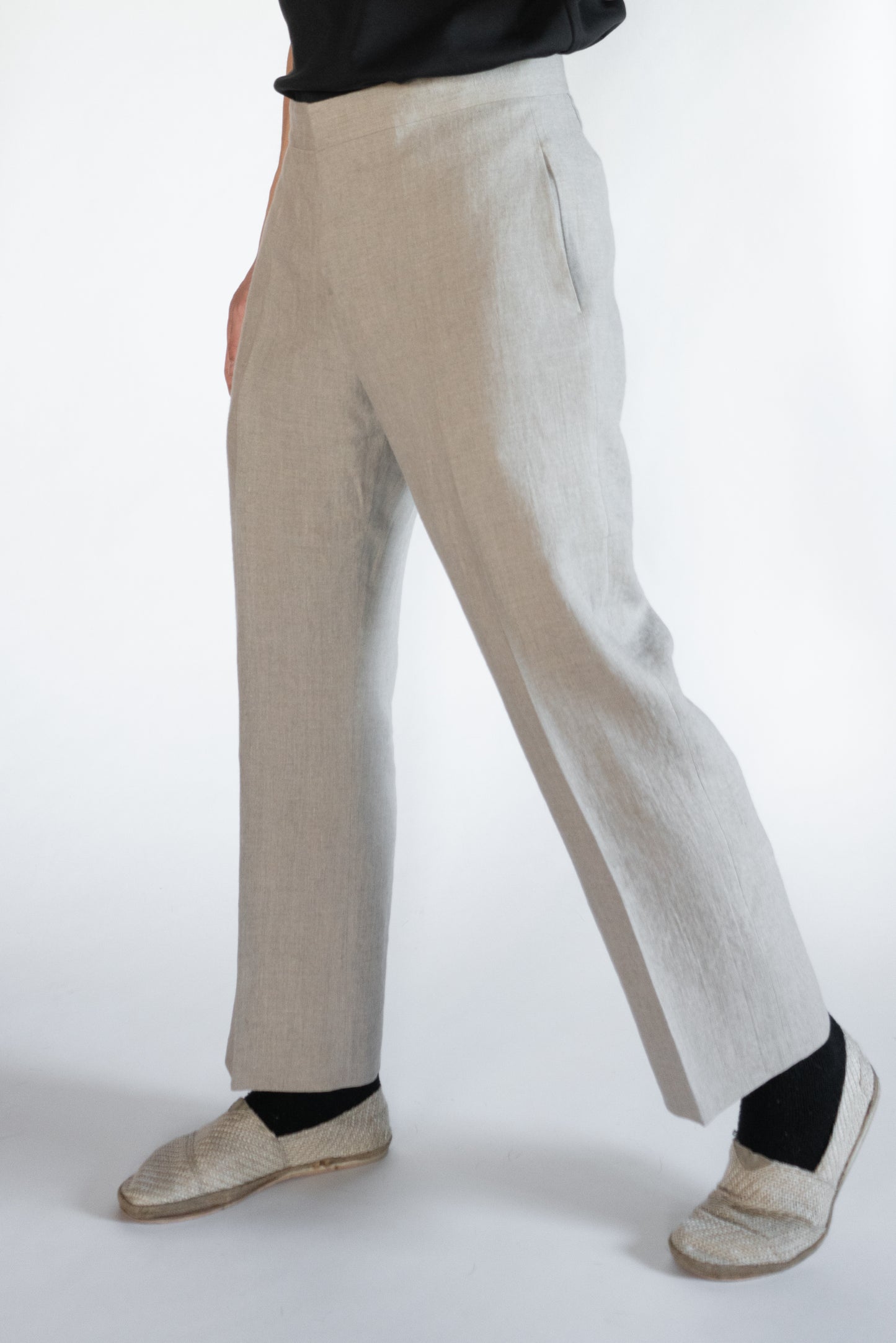 Tailored linen pants, side view